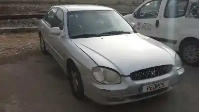 Scrapping Vehicle hyundai sonata (y4) 2.5i v6 gls of the year 2000 powered g6bv-g
