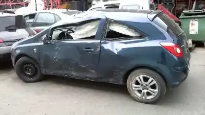 Veicolo di demolizione opel corsa d ´´111 years´´ dell'anno 2011 alimentato a13dtr