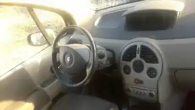 Здавання транспортного засобу renault modus confort dynamique року 2004 потужний 