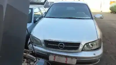 Veículo de Sucata opel omega b elegance berlina do ano 2000 alimentado x25dt