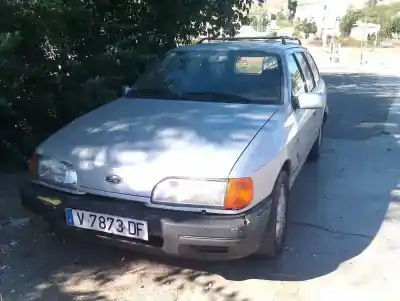 Veicolo di demolizione ford sierra berlina 2.9 v6 cat dell'anno 1987 alimentato b4b