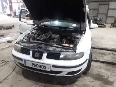 Vehículo de desguace SEAT TOLEDO (1M2) Signo del año 2001 con motor AUS