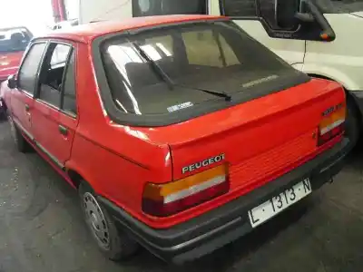 Véhicule à la ferraille peugeot 309 sr de l'année 1987 alimenté j2a