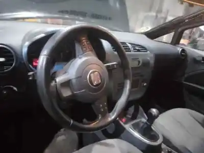 Scrapping Vehicle seat leon (1p1) reference of the year 2006 powered bxe