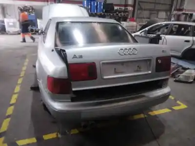 Здавання транспортного засобу audi a8 (d2) 3.7 v8 32v року 1996 потужний aew