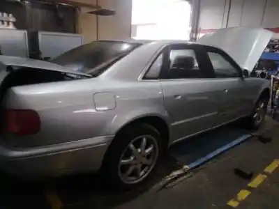 Здавання транспортного засобу audi a8 (d2) 3.7 v8 32v року 1996 потужний aew