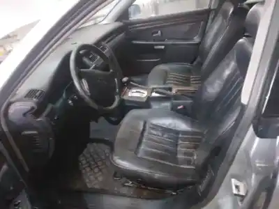 Здавання транспортного засобу audi a8 (d2) 3.7 v8 32v року 1996 потужний aew