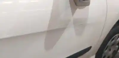 Véhicule à la ferraille peugeot 308 access de l'année 2012 alimenté 9h05