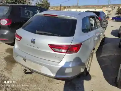 Veicolo di demolizione seat leon st (5f8) style dell'anno 2014 alimentato clha