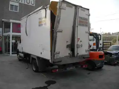 Здавання транспортного засобу renault master ii phase 2 combi 3.0 dci diesel cat (zd3) року 2003 потужний 