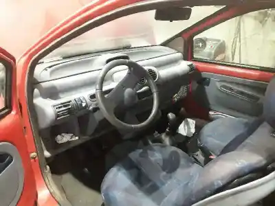 Veículo de Sucata renault twingo (co6) 1.2 do ano 1994 alimentado 