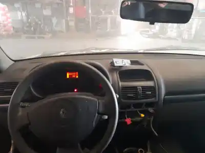 Утилизация автомобиля renault clio ii fase ii (b/cb0) base authentique года 2004 питание 
