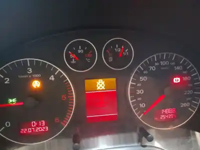 Scrapping Vehicle audi a3 (8p) 1.9 tdi ambiente of the year 2004 powered bkc