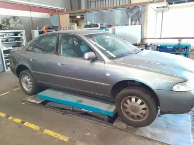 Veículo de Sucata audi a4 berlina (b5) 1.8 t do ano 2000 alimentado awt