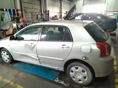 Scrapping Vehicle toyota corolla (e12) 2.0 d-4d luna berlina of the year 2006 powered 