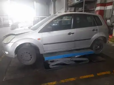Vehicul casat ford fiesta (cb1) 1.4 tdci cat al anului 2004 alimentat f6ja