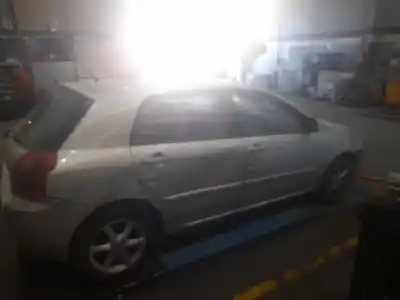 Veículo de Sucata toyota corolla (e12) 1.6 16v do ano 2003 alimentado 3zzfe