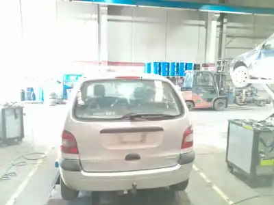 Scrapping Vehicle renault megane i scenic (ja0) 1.9 turbodiesel cat (f8q-784) of the year 2001 powered f9q