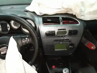 Veículo de Sucata seat leon (1p1) 2.0 tdi do ano 2007 alimentado bmn,cega,cfja