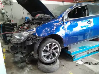 Veículo de Sucata toyota auris auris (2006-2012) do ano 2015 alimentado n47c16a