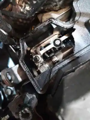 Veículo de Sucata toyota auris auris (2006-2012) do ano 2015 alimentado n47c16a