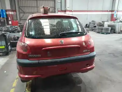 Здавання транспортного засобу peugeot 206 fastback (2a/c) 1.4 hdi eco 70 року 2003 потужний 8hx