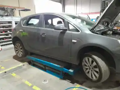 Veículo de Sucata opel astra j (p10) 1.6 (68) do ano 2010 alimentado a16xer