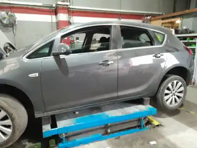 Veículo de Sucata opel astra j (p10) 1.6 (68) do ano 2010 alimentado a16xer