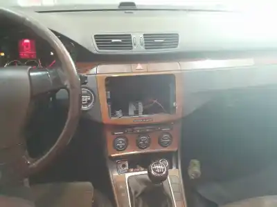 Veículo de Sucata volkswagen passat b6 (3c2) 2.0 tdi do ano 2005 alimentado bkp