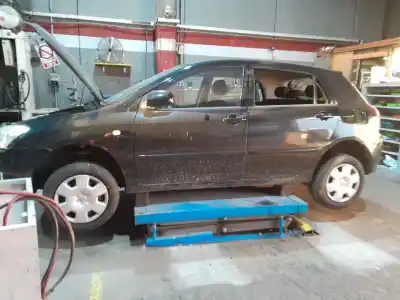 Veículo de Sucata toyota corolla (_e12_) 1.6 vvt-i (zze121_) do ano 2005 alimentado 3zz-fe