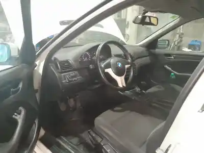 Vehicul casat bmw 3 (e46) 320 d al anului 2001 alimentat 204d1