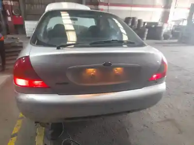 Sloopvoertuig ford mondeo i sedán (gbp) 1.8 td van het jaar 1999 aangedreven rfn