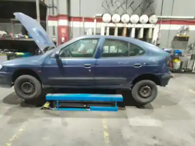 Veículo de Sucata RENAULT MEGANE I (BA0/1_) 1.6 E (BA0F, BA0S) do ano 1998 alimentado K7M