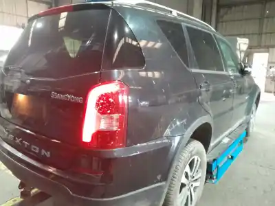 Vehicul casat SSANGYONG REXTON W  al anului 2014 alimentat 671960