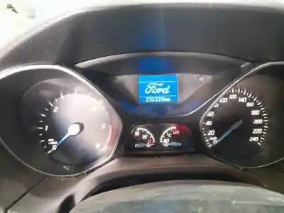 Véhicule à la ferraille ford focus iii 1.6 tdci de l'année 2014 alimenté t1da,t1db