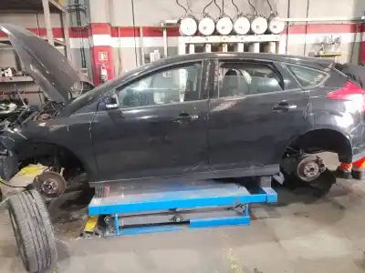 Véhicule à la ferraille ford focus iii 1.6 tdci de l'année 2014 alimenté t1da,t1db