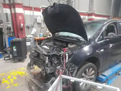 Veículo de Sucata opel astra j (p10) 2.0 cdti (68) do ano 2013 alimentado a 20 dth