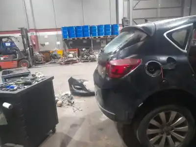 Veículo de Sucata opel astra j (p10) 2.0 cdti (68) do ano 2013 alimentado a 20 dth