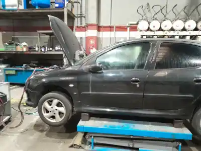 Здавання транспортного засобу peugeot 206 fastback (2a/c) 2.0 hdi 90 року 2005 потужний rhy (dw10td)