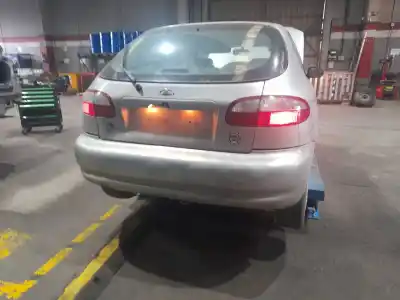 Veículo de Sucata daewoo lanos (klat) 1.5 do ano 2003 alimentado a15sms-g