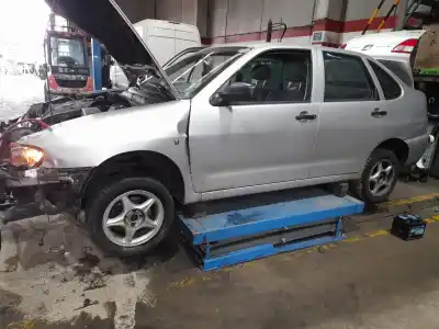 Véhicule à la ferraille seat cordoba (6k1, 6k2) 1.9 tdi de l'année 2002 alimenté agr
