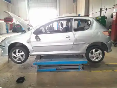 Hurda Aracı peugeot                                            206 fastback (2a/c)                                                                                                                                                                                                                                        2.0 hdi 90                                                                                                                                                                                                                                                 yılın 2004 güçlü rhy (dw10td)