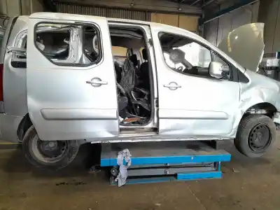 Veículo de Sucata peugeot partner tepee 1.6 bluehdi 100 do ano 2016 alimentado bh02