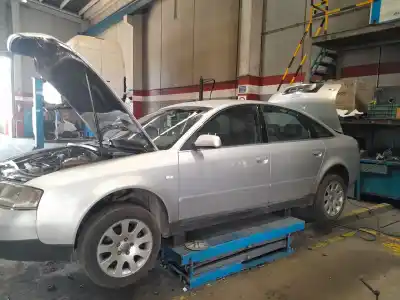 Scrapping Vehicle audi a6 c5 (4b2) 2.5 tdi of the year 2000 powered afb