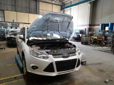 Veicolo di demolizione ford focus iii 1.6 ti dell'anno 2011 alimentato iqda,iqdb,iqdc