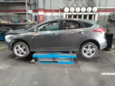 Veículo de Sucata ford focus iii 1.0 ecoboost do ano 2016 alimentado m1da,m1dc,m1dd