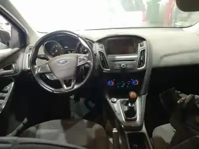 Veículo de Sucata ford focus iii 1.0 ecoboost do ano 2016 alimentado m1da,m1dc,m1dd