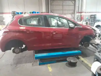 Veículo de Sucata PEUGEOT 208 I (CA_, CC_) 1.2 THP 110 do ano 2016 alimentado HNP (EB2ADT),HNV (EB2DTM),HNZ (EB2DT)