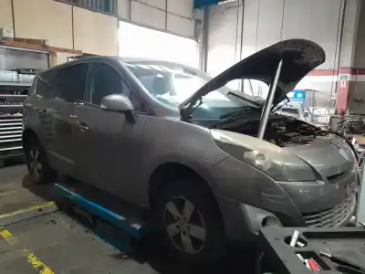 Veículo de Sucata renault grand scénic iii (jz0/1_) 1.5 dci do ano 2011 alimentado k9k 636,k9k 656,k9k 657,k9k 836,k9k 837