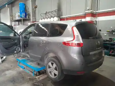 Veículo de Sucata renault grand scénic iii (jz0/1_) 1.5 dci do ano 2011 alimentado k9k 636,k9k 656,k9k 657,k9k 836,k9k 837